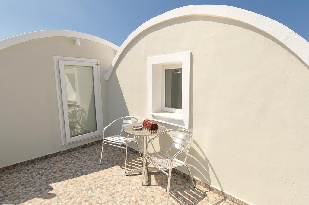 Asterolithos Apartment Fira  Exterior photo